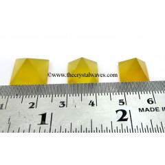 Yellow Carnelian less than 15mm wholesale pyramid