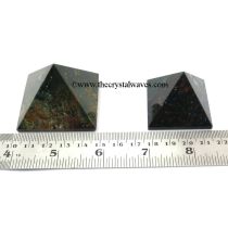 Blood Stone  35 - 55 mm wholesale pyramid