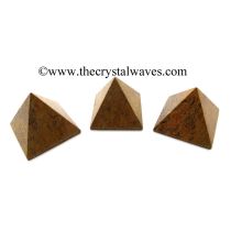 Mariyam / Calligraphy Stone 15 - 25 mm pyramid