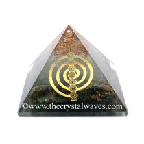 Glow In Dark Labradorite Chips Orgone Pyramid With Chakra Cho Ku Rei