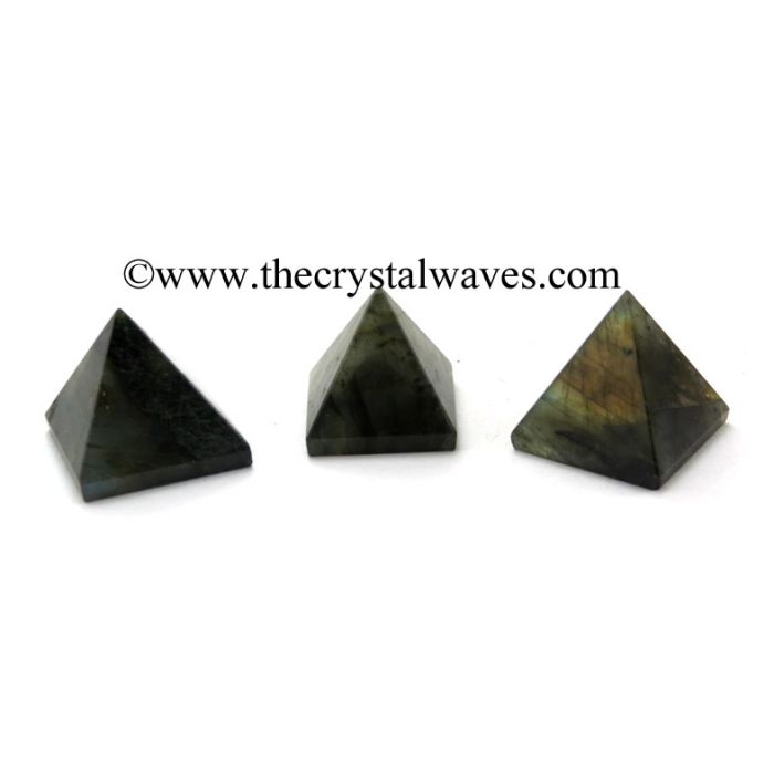 Labradorite less than 15mm pyramid